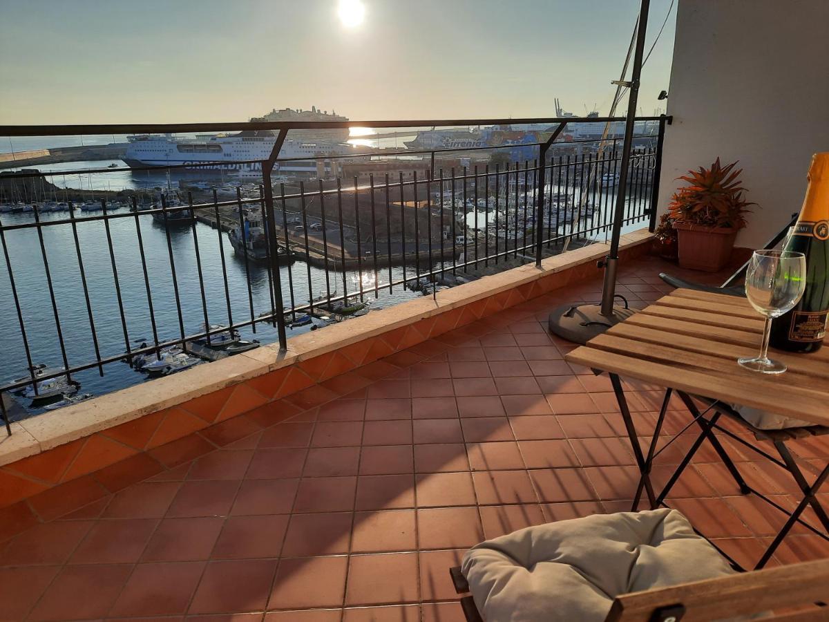 Mare Fuori Apartment Civitavecchia Ngoại thất bức ảnh