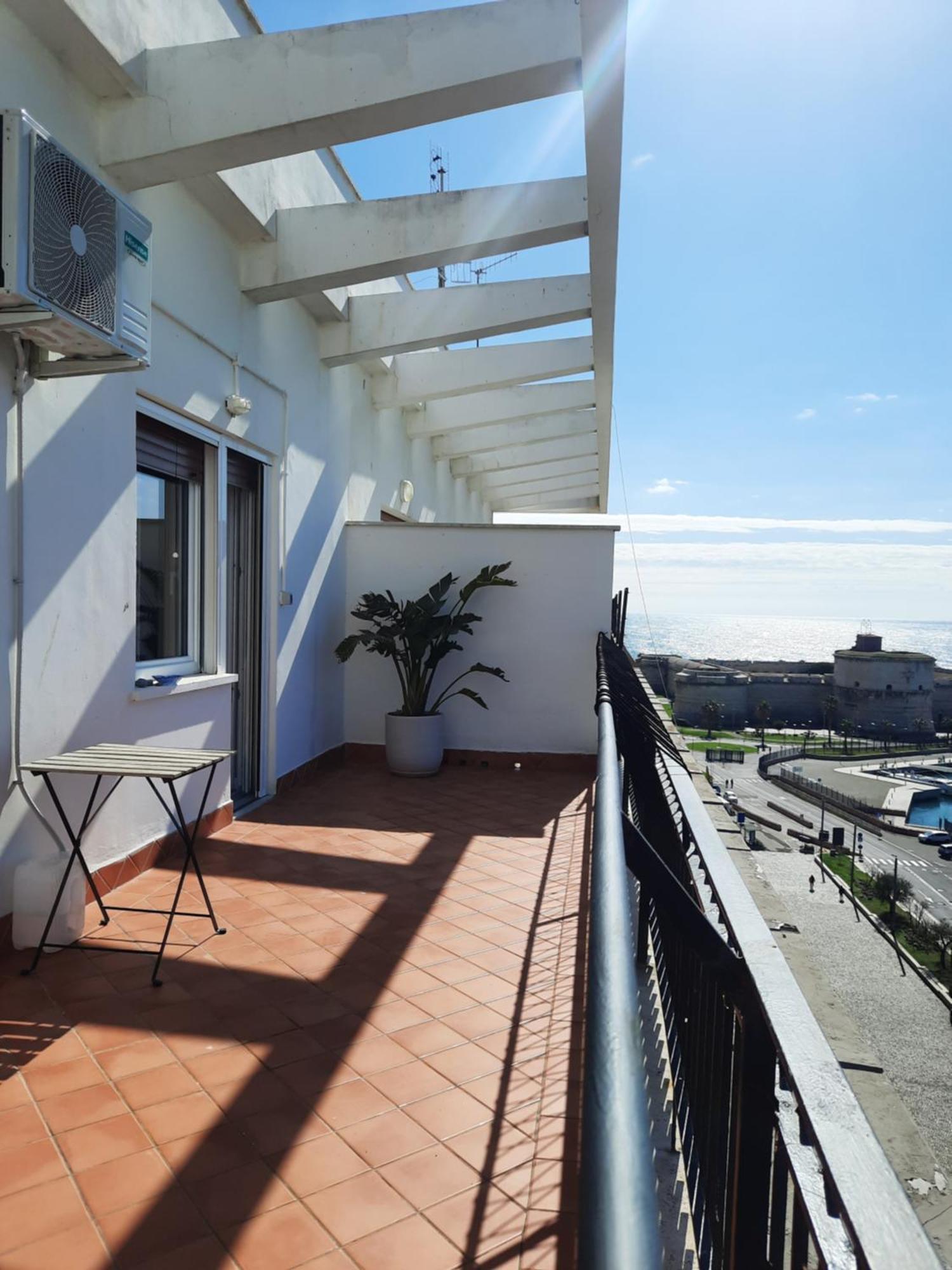 Mare Fuori Apartment Civitavecchia Ngoại thất bức ảnh