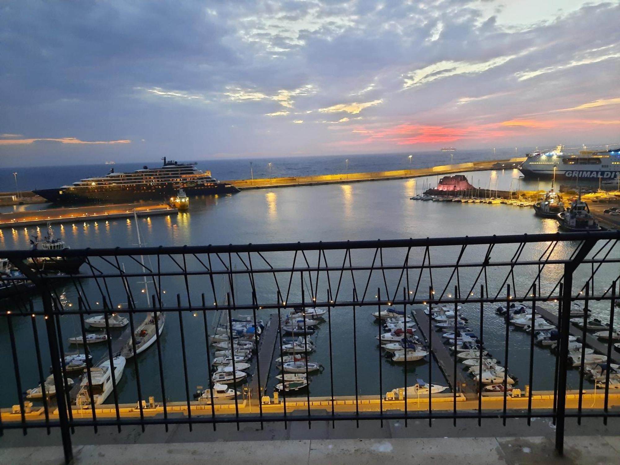 Mare Fuori Apartment Civitavecchia Ngoại thất bức ảnh