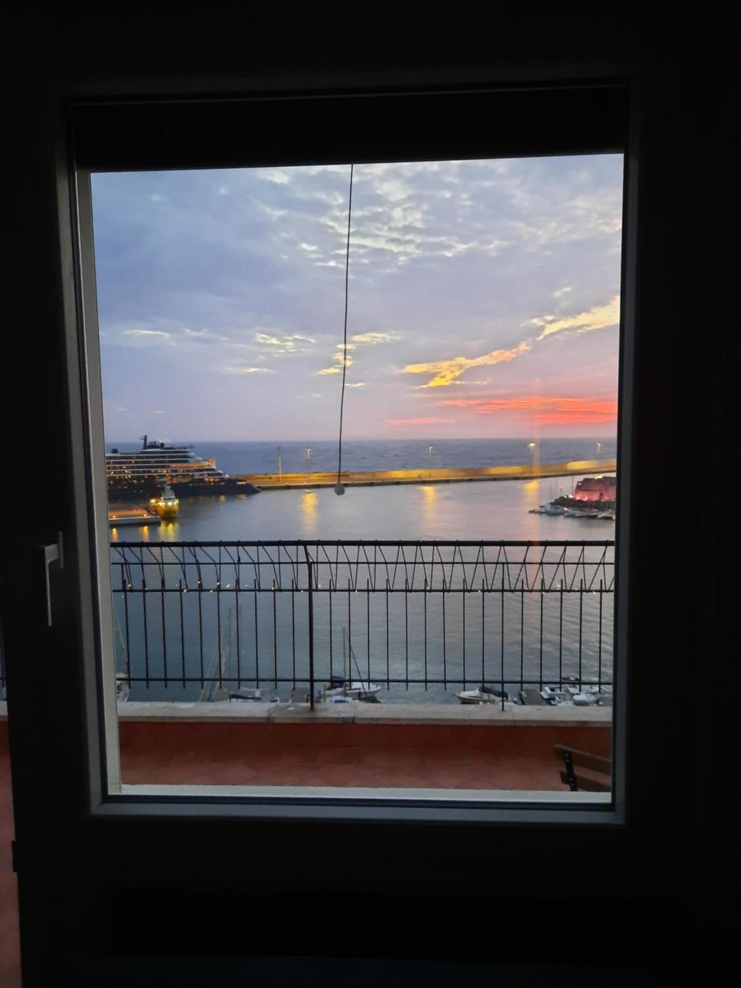 Mare Fuori Apartment Civitavecchia Ngoại thất bức ảnh