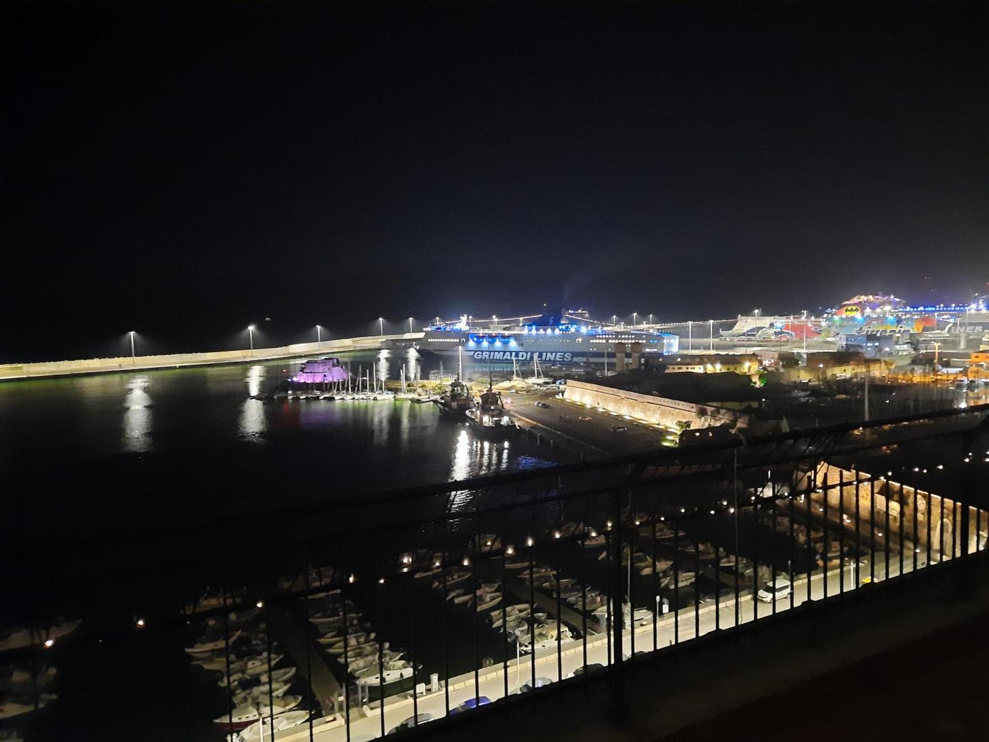 Mare Fuori Apartment Civitavecchia Ngoại thất bức ảnh