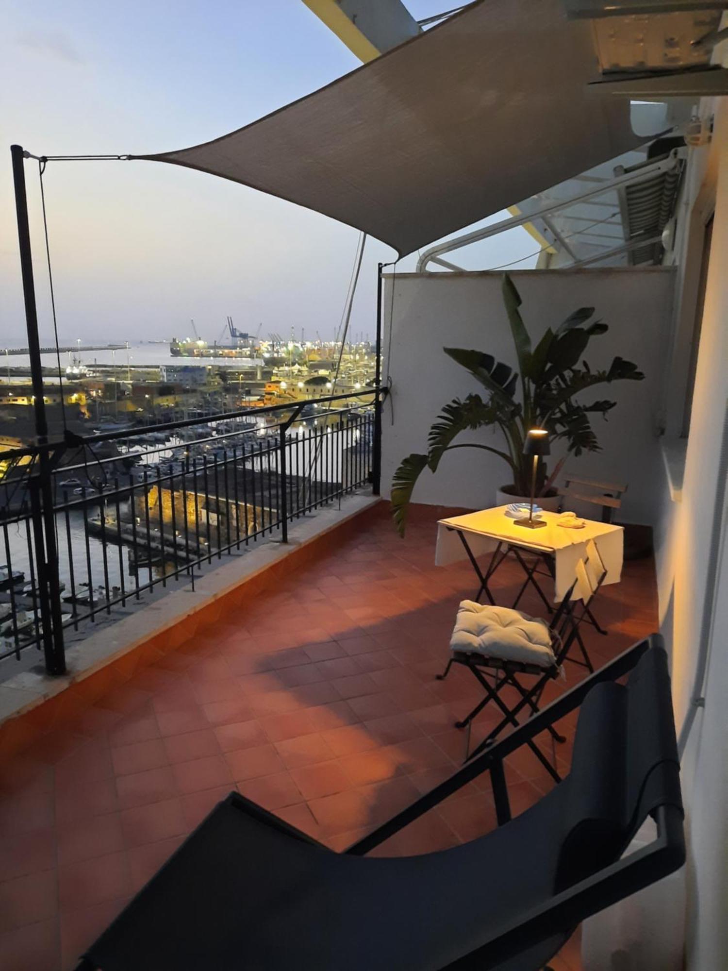 Mare Fuori Apartment Civitavecchia Ngoại thất bức ảnh