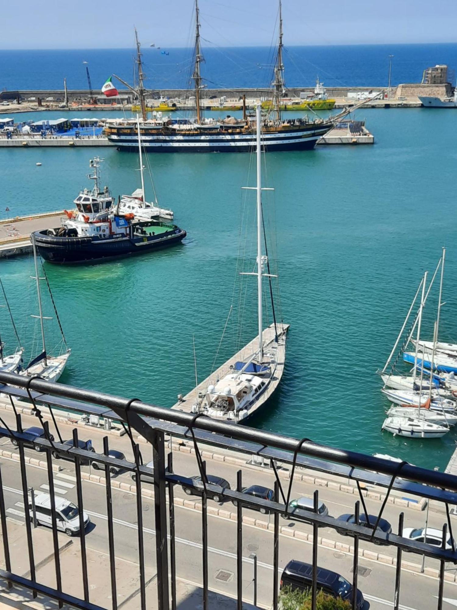 Mare Fuori Apartment Civitavecchia Ngoại thất bức ảnh